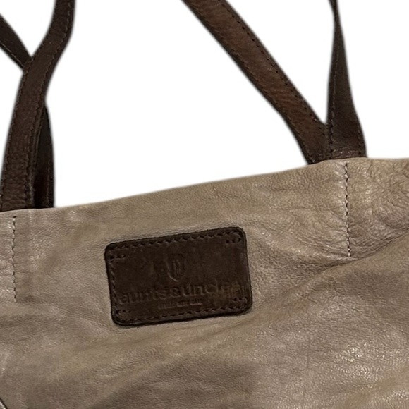 Aunts and Uncles “Odd Shopper” large tote in very good - Picture 15 of 15